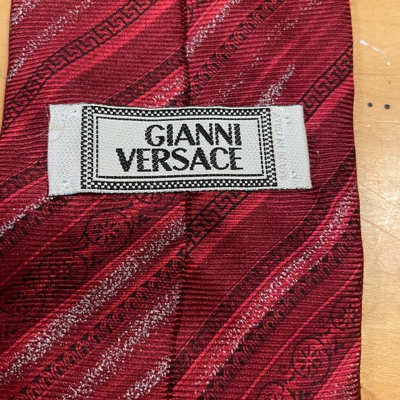 Red and Gray Versace tie - Picture 3 of 5